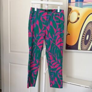 Robell Tropical Leaf Print Cropped Pants - Pink & Green